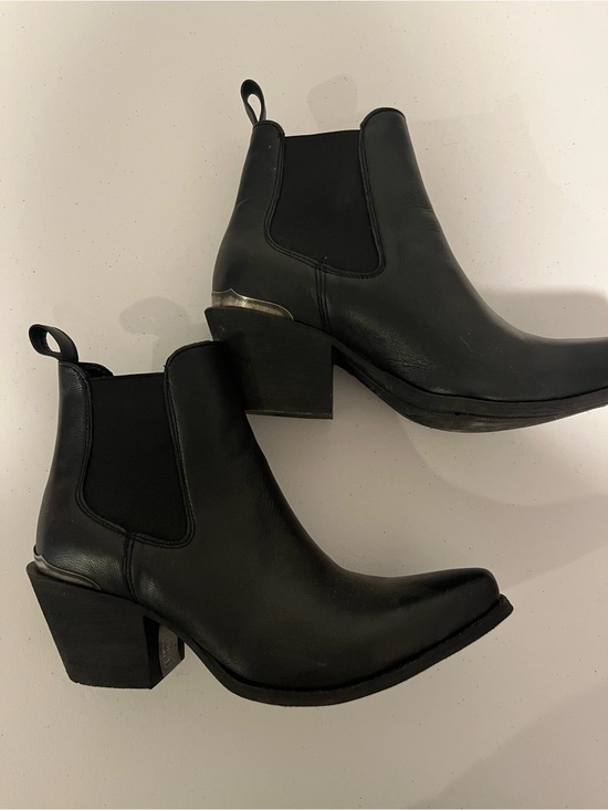 Ariat Shoes - Ariat Black Leather Bradley Ankle Boots with Block Heel